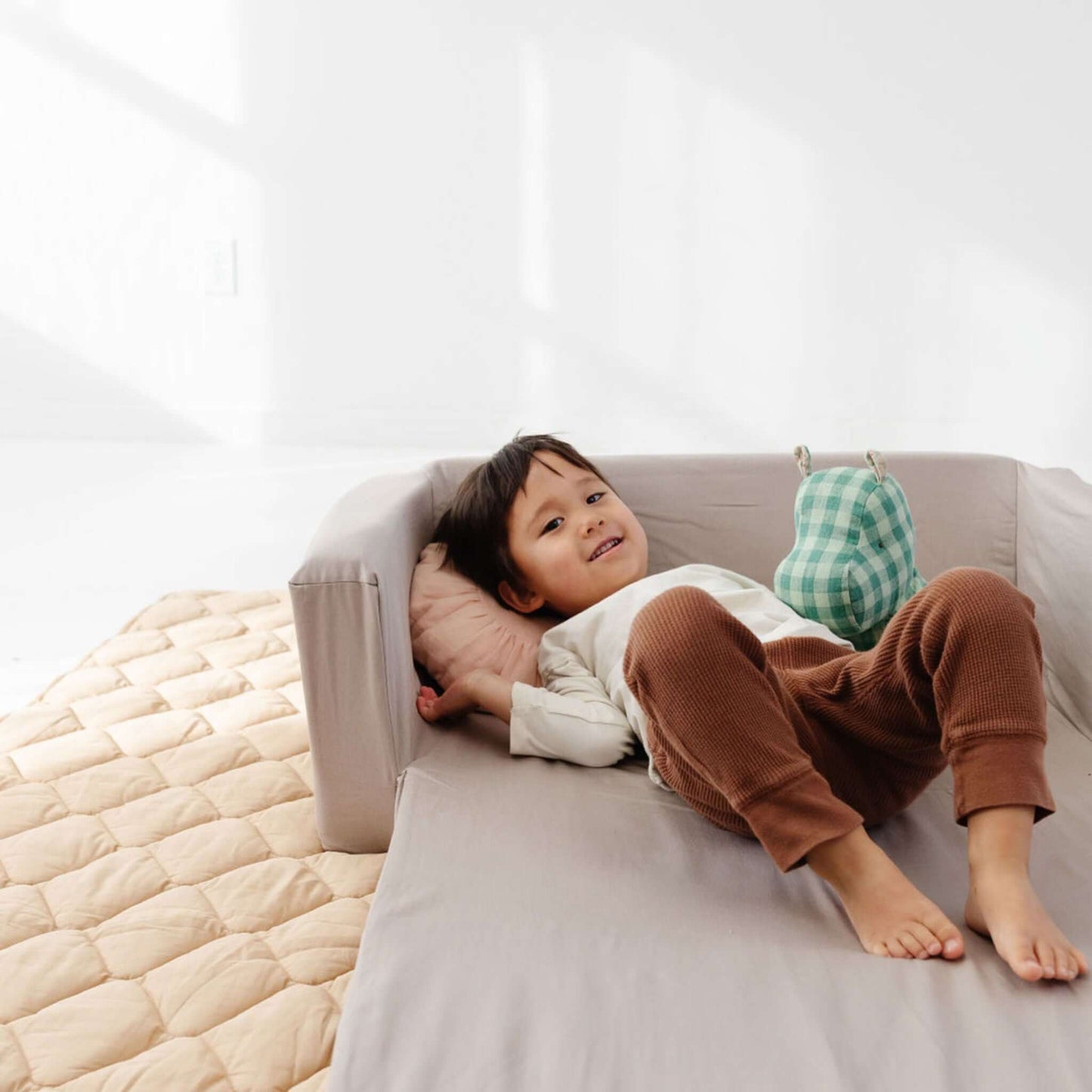 Toki Cloud Play Couch