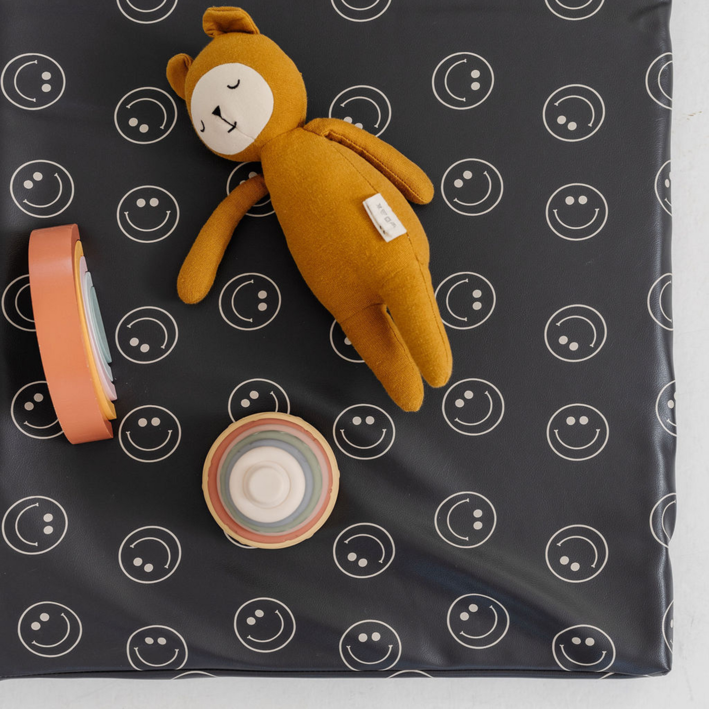 Toki Kids Smiles Vegan Leather Mat