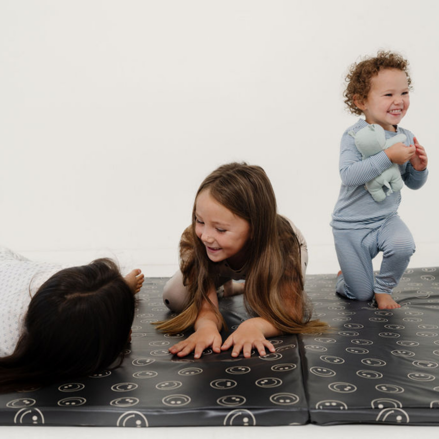 Toki Kids Smiles Vegan Leather Mat