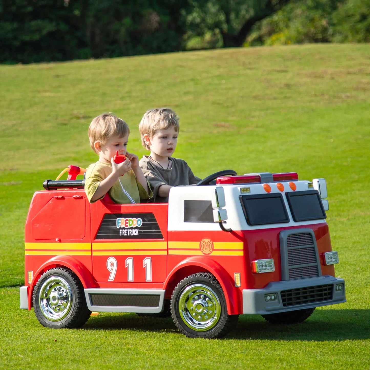 Freddo Toys Fire Truck 2-Seater