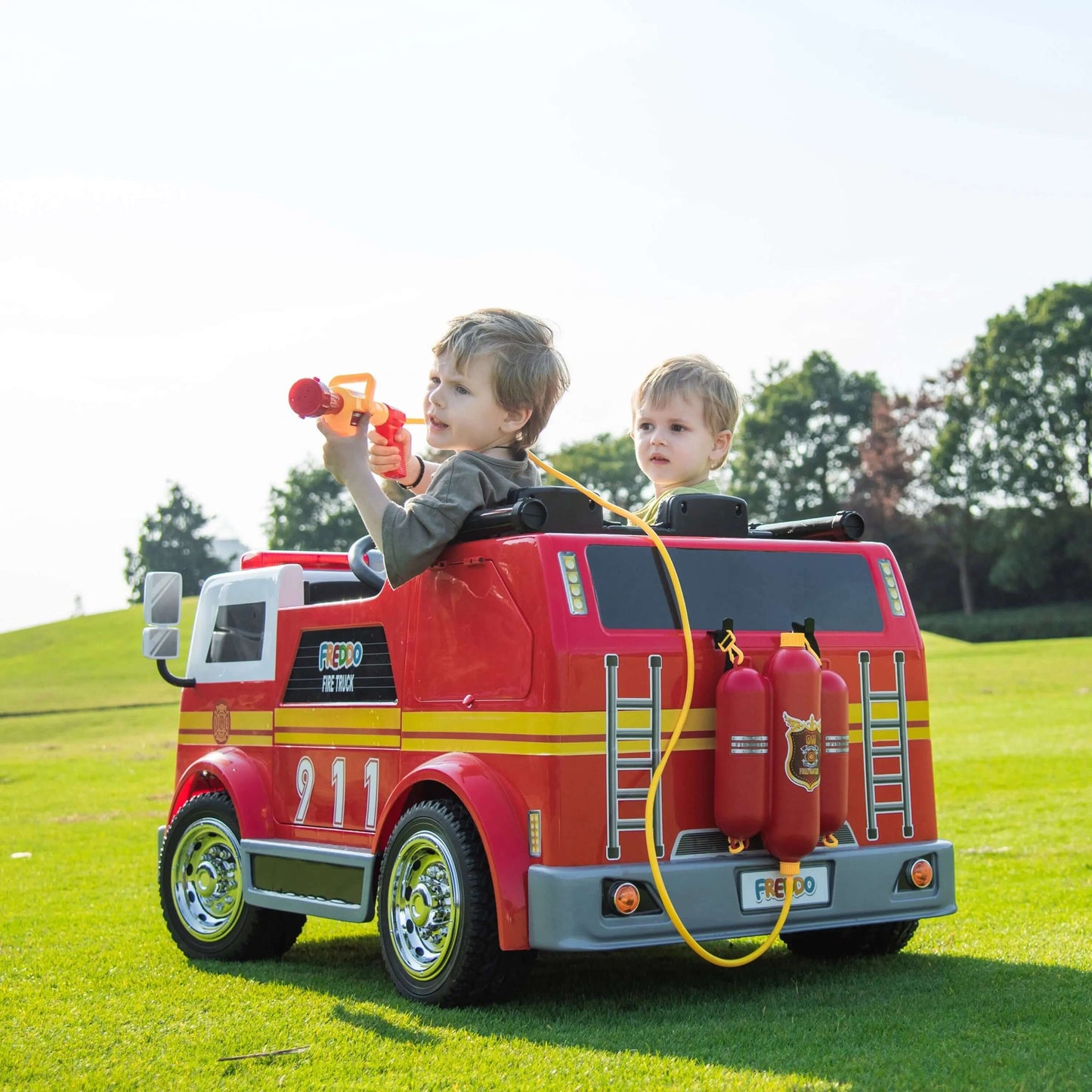 Freddo Toys Fire Truck 2-Seater