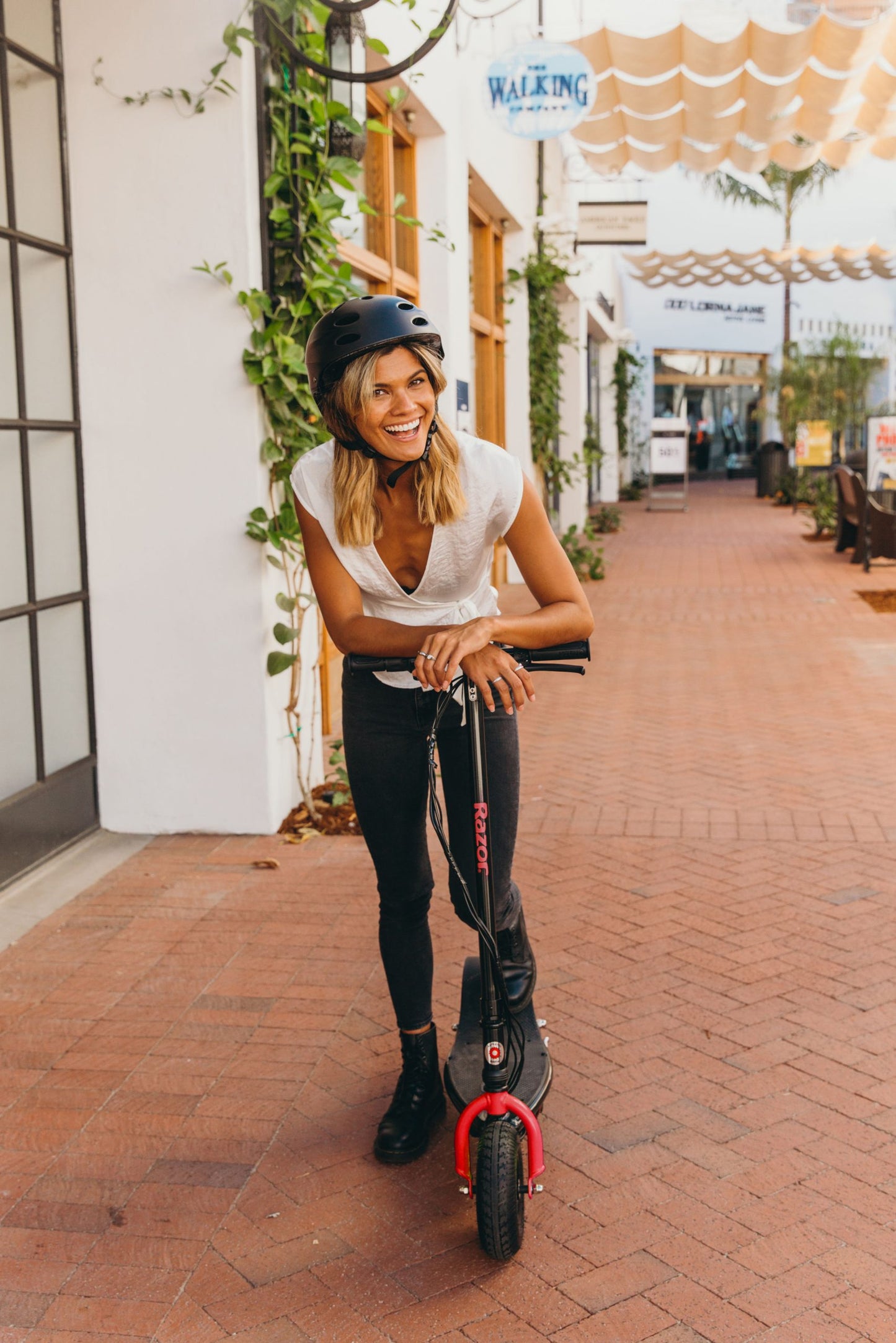 Razor HD Black E300 Electric Scooter