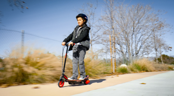 Razor Power Core E90 Glow Electric Scooter