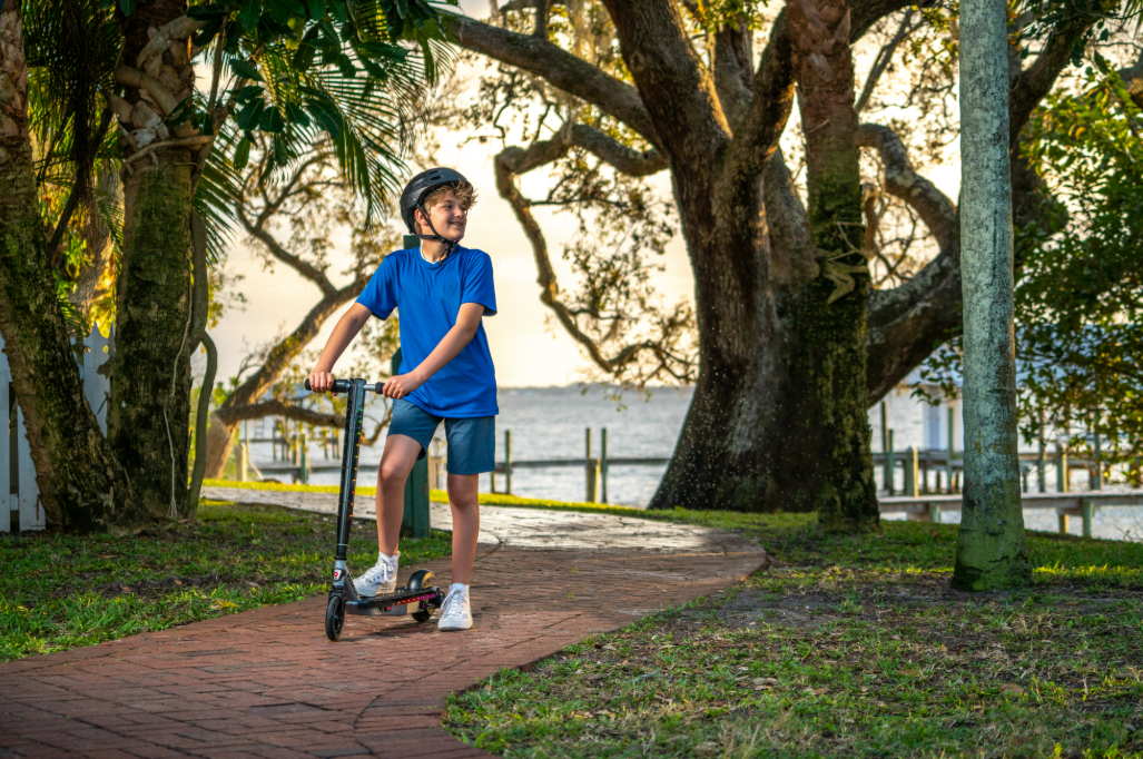 Razor Power Core E90 Lightshow Electric Scooter
