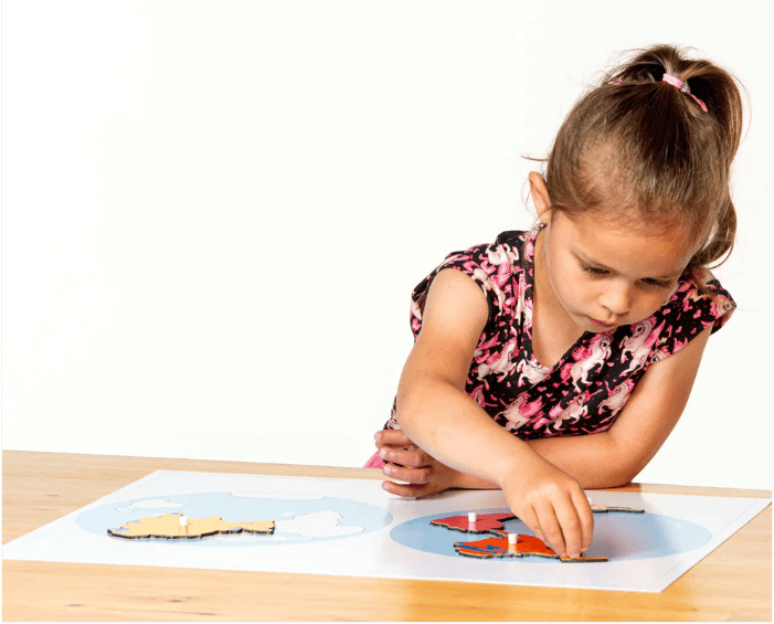 Kinderhuis Geography Map Cabinet with 8 Puzzle Maps