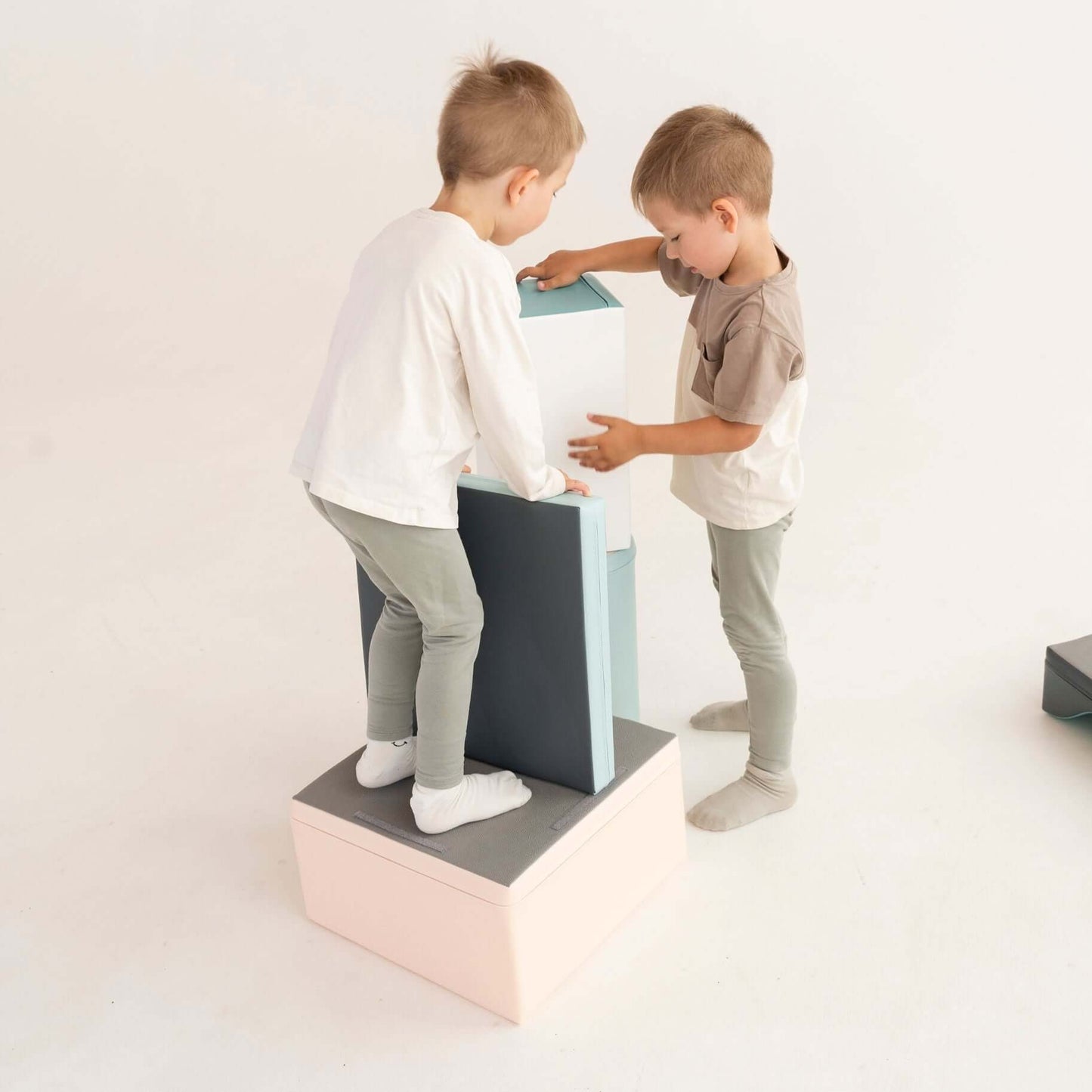 IGLU Discoverer Soft Play Activity Set