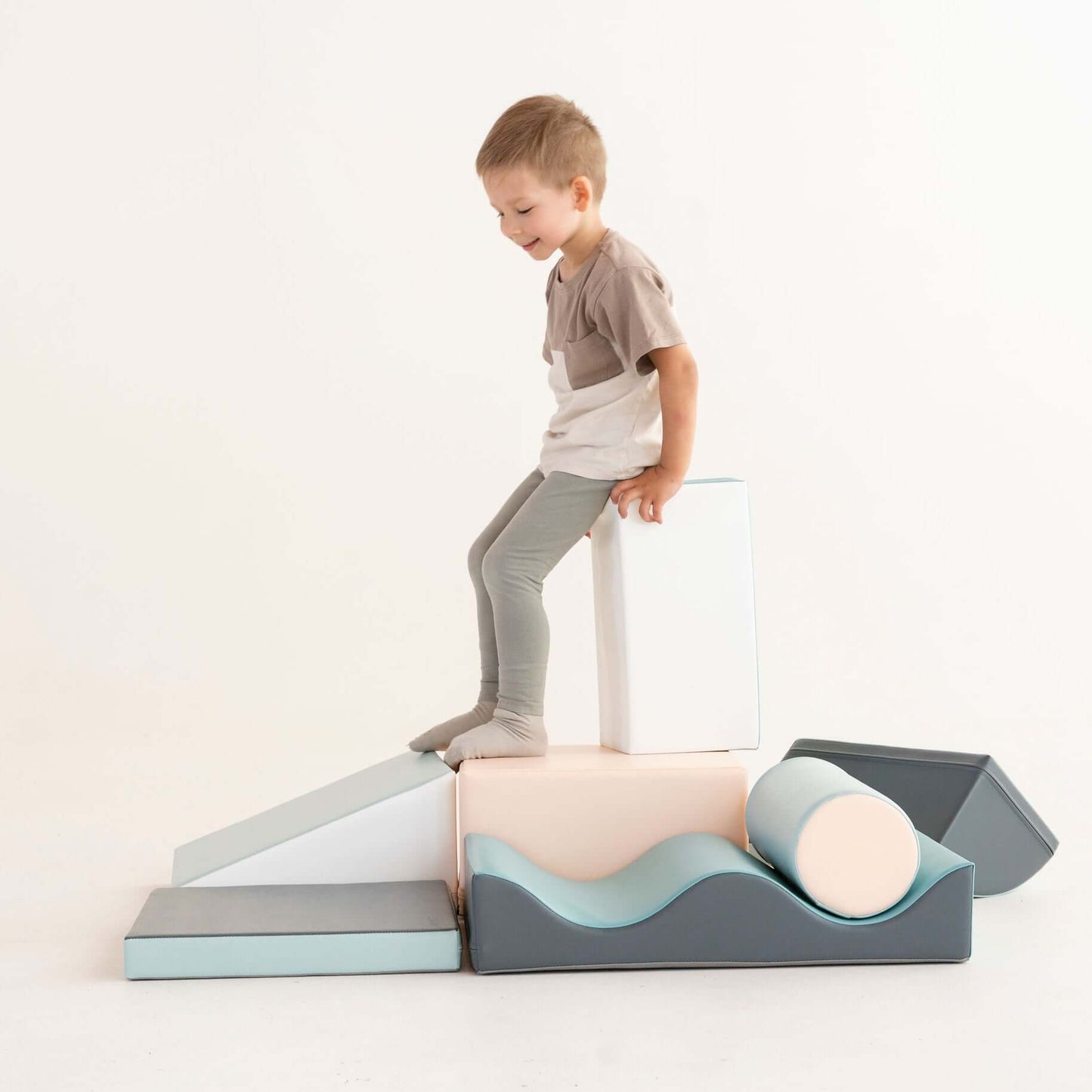 IGLU Discoverer Soft Play Activity Set