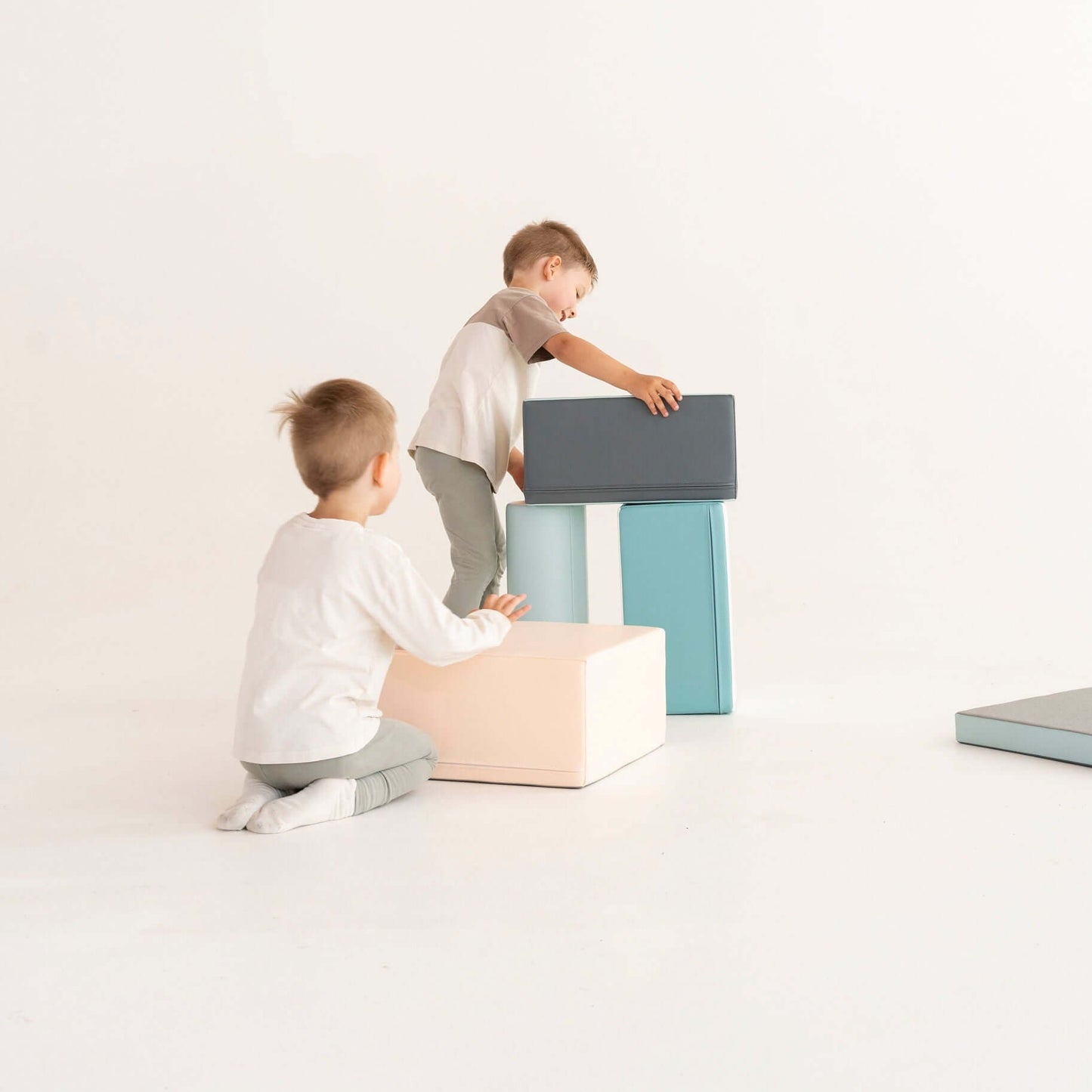 IGLU Discoverer Soft Play Activity Set