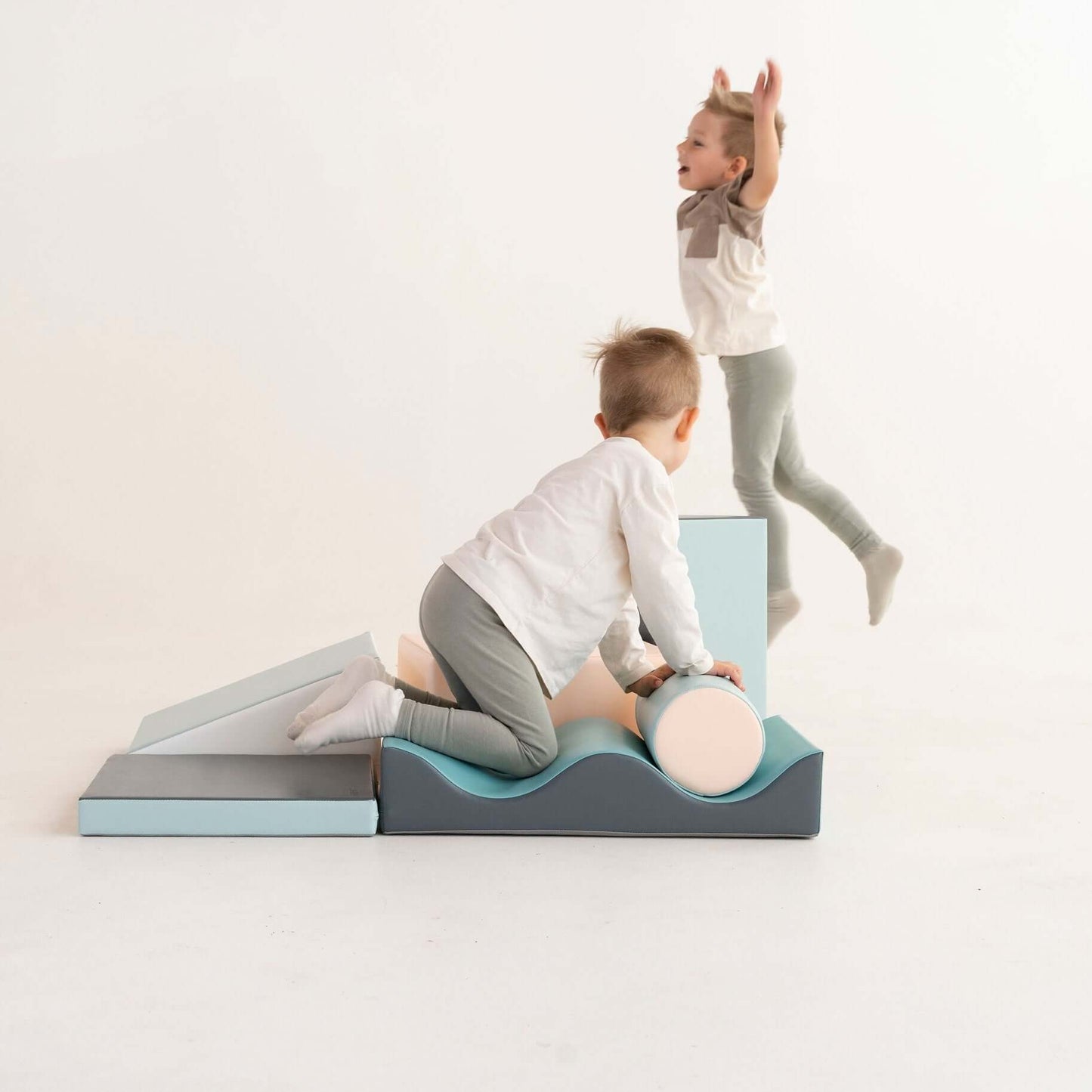 IGLU Discoverer Soft Play Activity Set