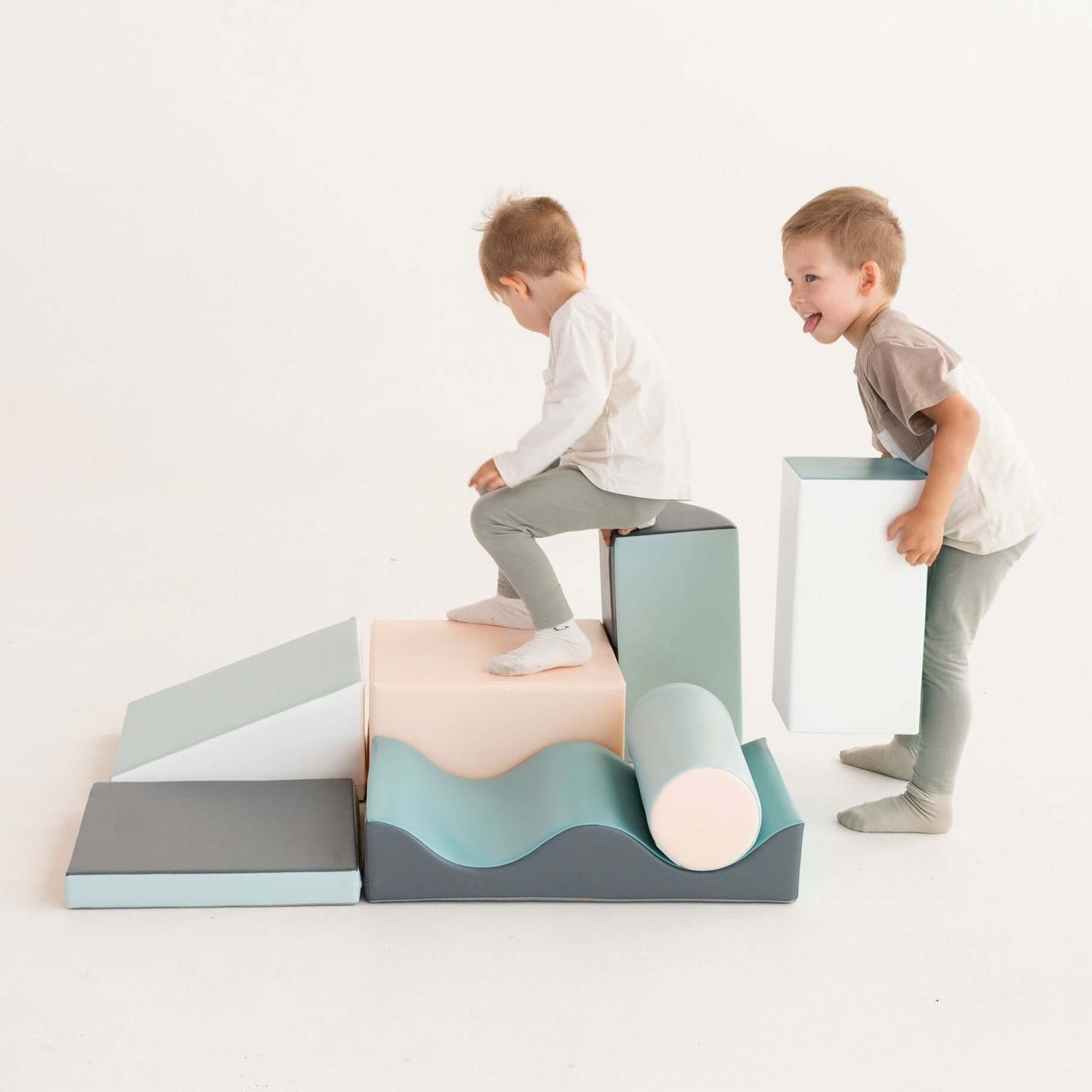 IGLU Discoverer Soft Play Activity Set