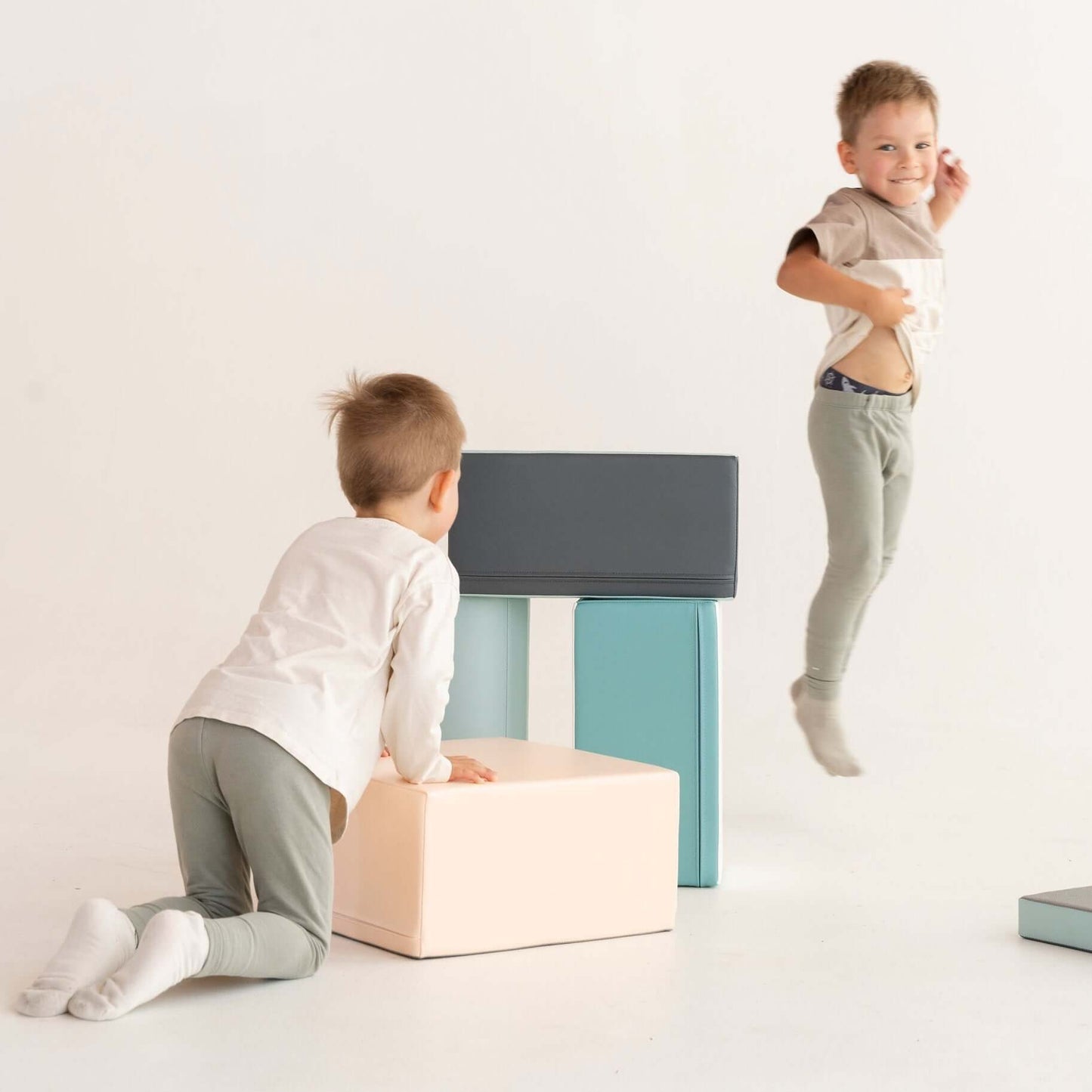 IGLU Discoverer Soft Play Activity Set