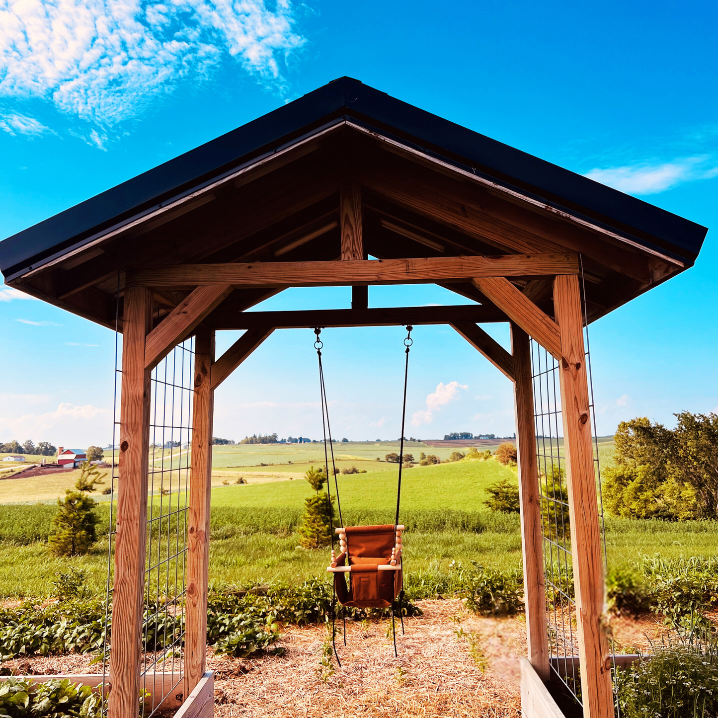 Sweet Swinging Outdoor Swing High Back Nutmeg