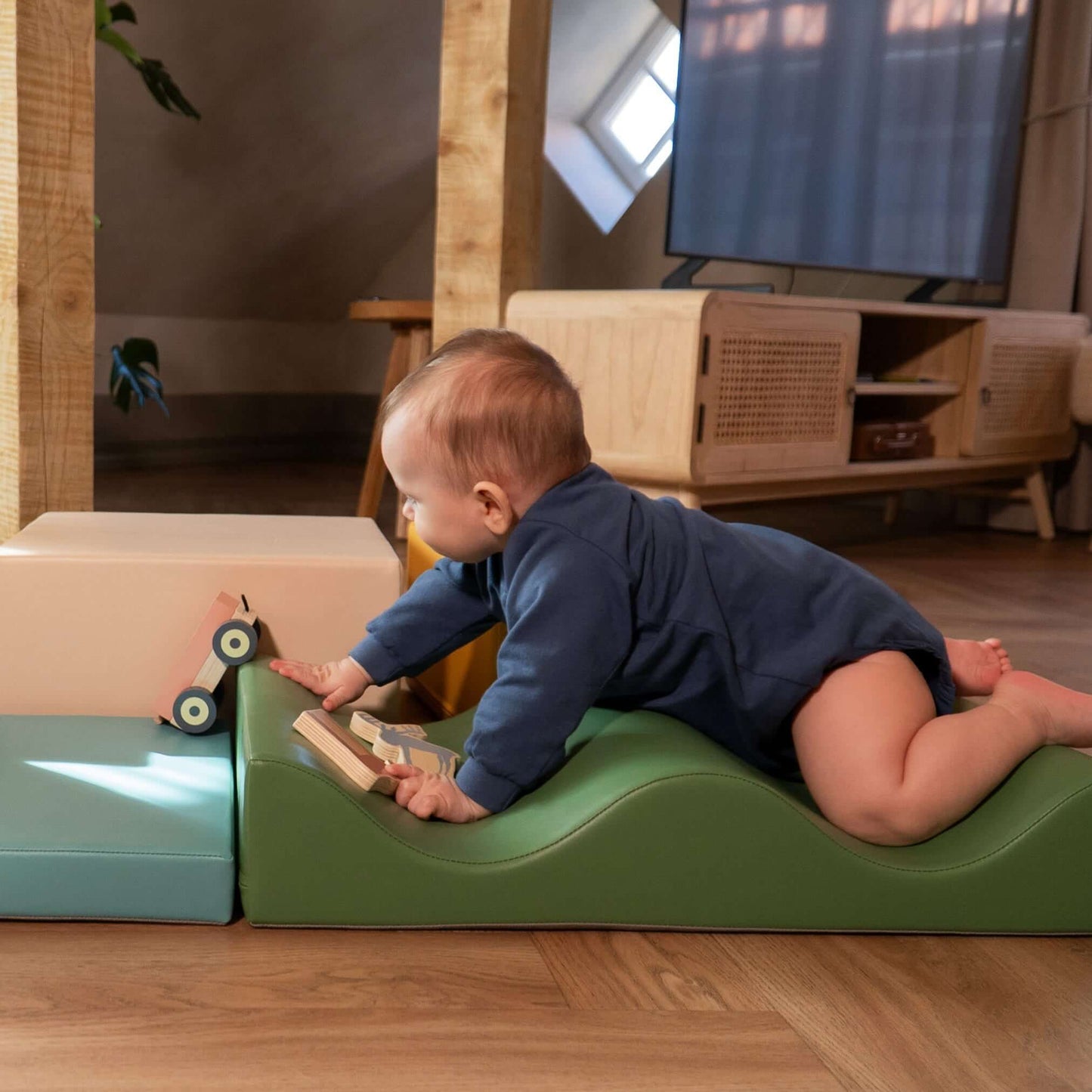 IGLU Discoverer Soft Play Activity Set