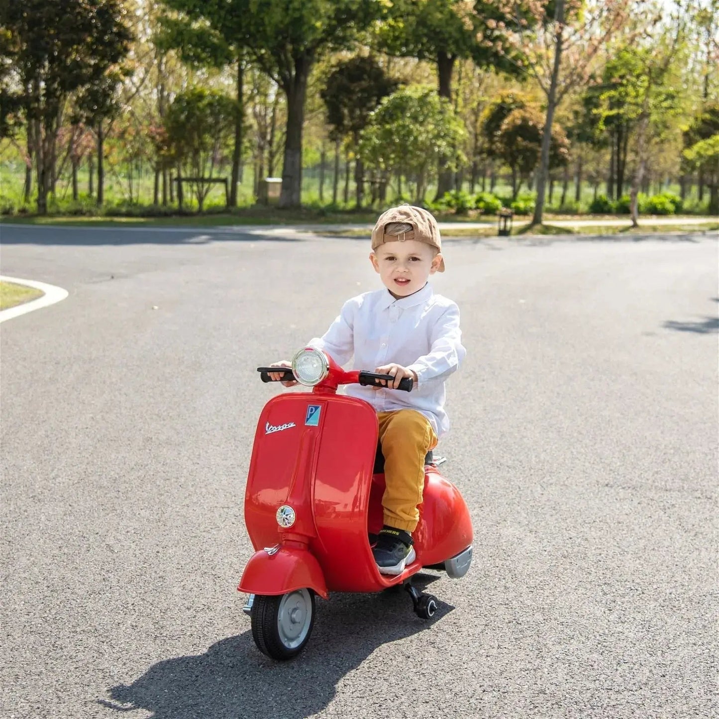 Freddo Toys Electric Ride-On Vespa Scooter