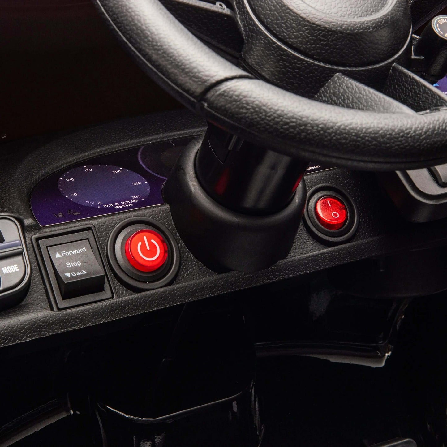 Freddo Porsche Macan Turbo EV Ride on