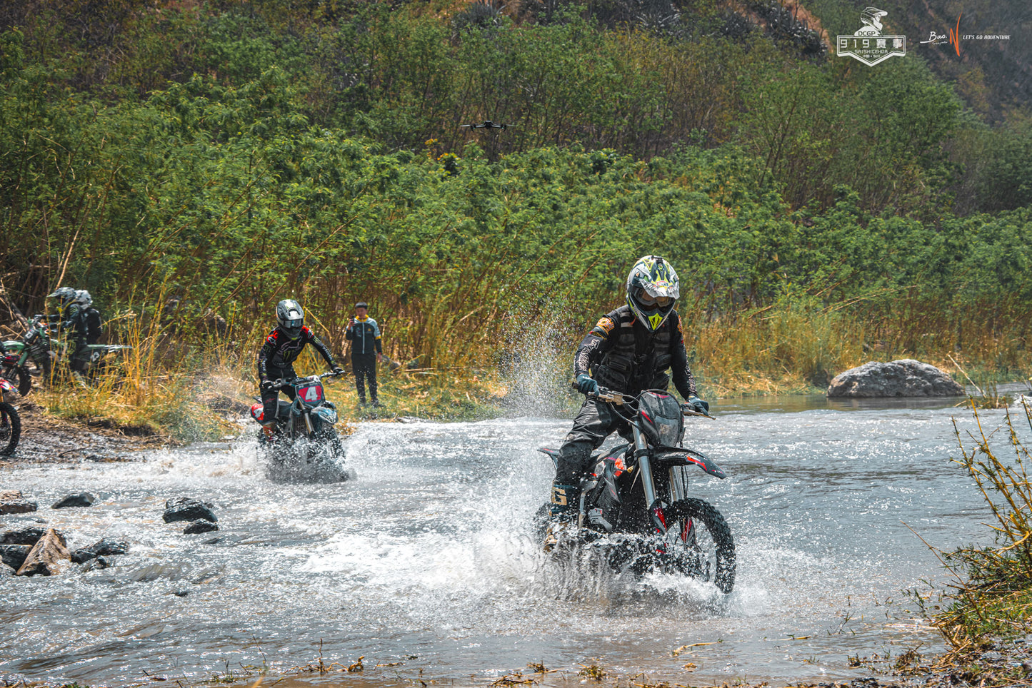 MotoTec Venom 72v 30000w Dirt Bike