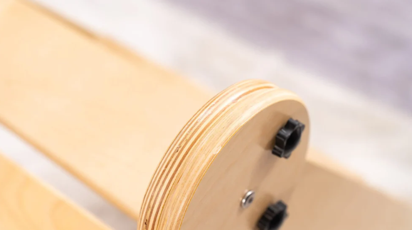 Kinderhuis Isla 2-in-1 Wooden Slide with Art Easel