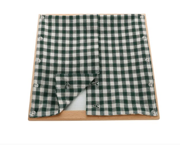 Kinderhuis 12 Montessori Dressing Frames with Stand