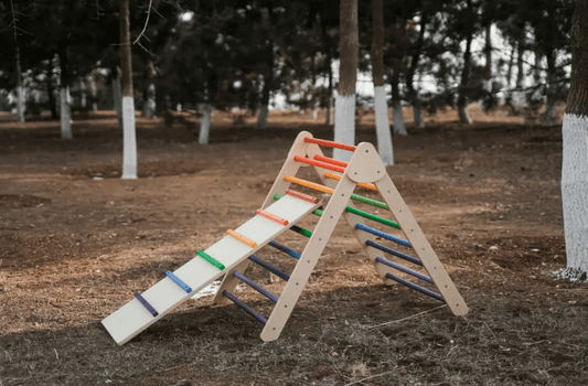 Kinderhuis Large Pikler Triangle with Ramp