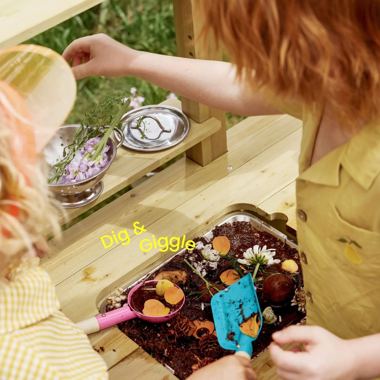 Tiny Land Mud Outdoor Play Kitchen