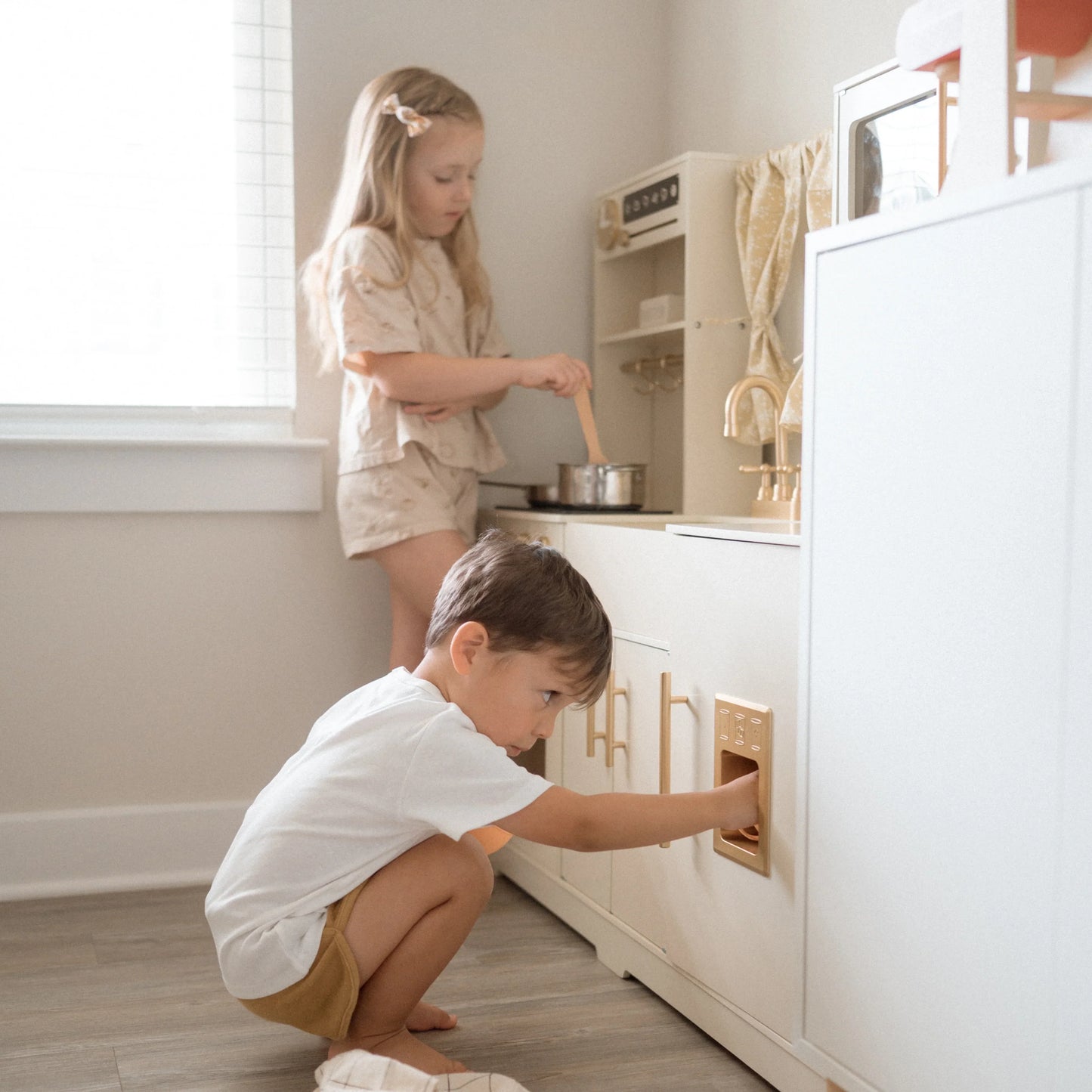 Tiny Land Trendy Play Kitchen